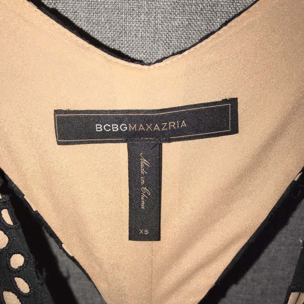 BCBG Pattern Top - Picture 2 of 3